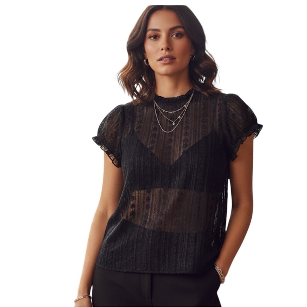 Frankee& Skylarr Women’s Elegant Black Lace Top size X-Large